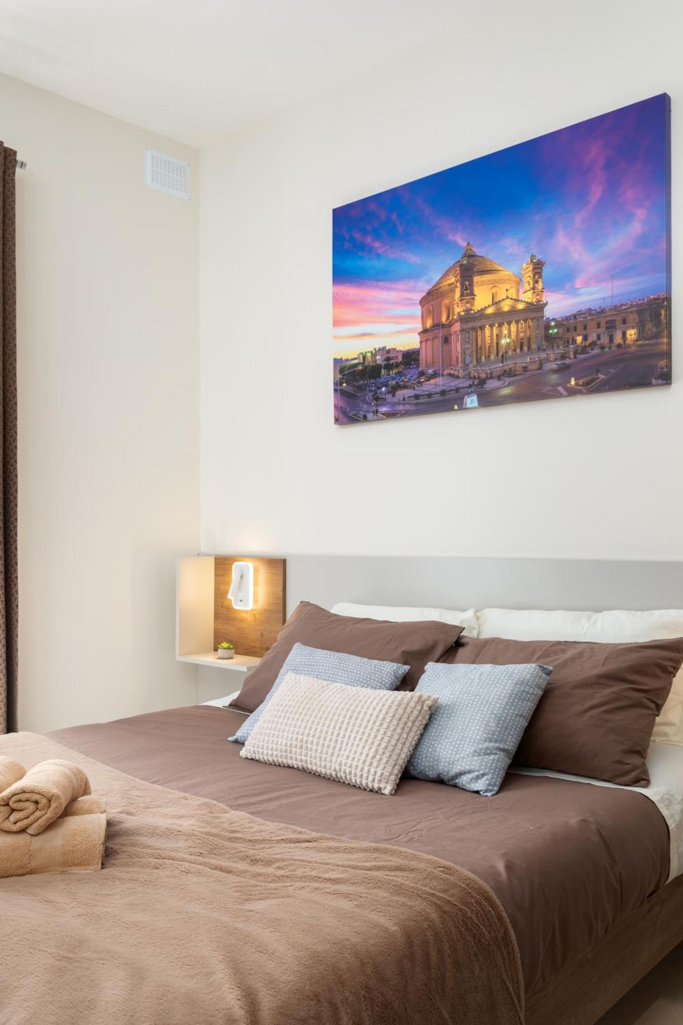 Edka Suites - Modern Sunlit 2Bd Apartments With Balconies - Close To Sliema Promenade, St Julian'S & St Georges Bay Gżira Kültér fotó
