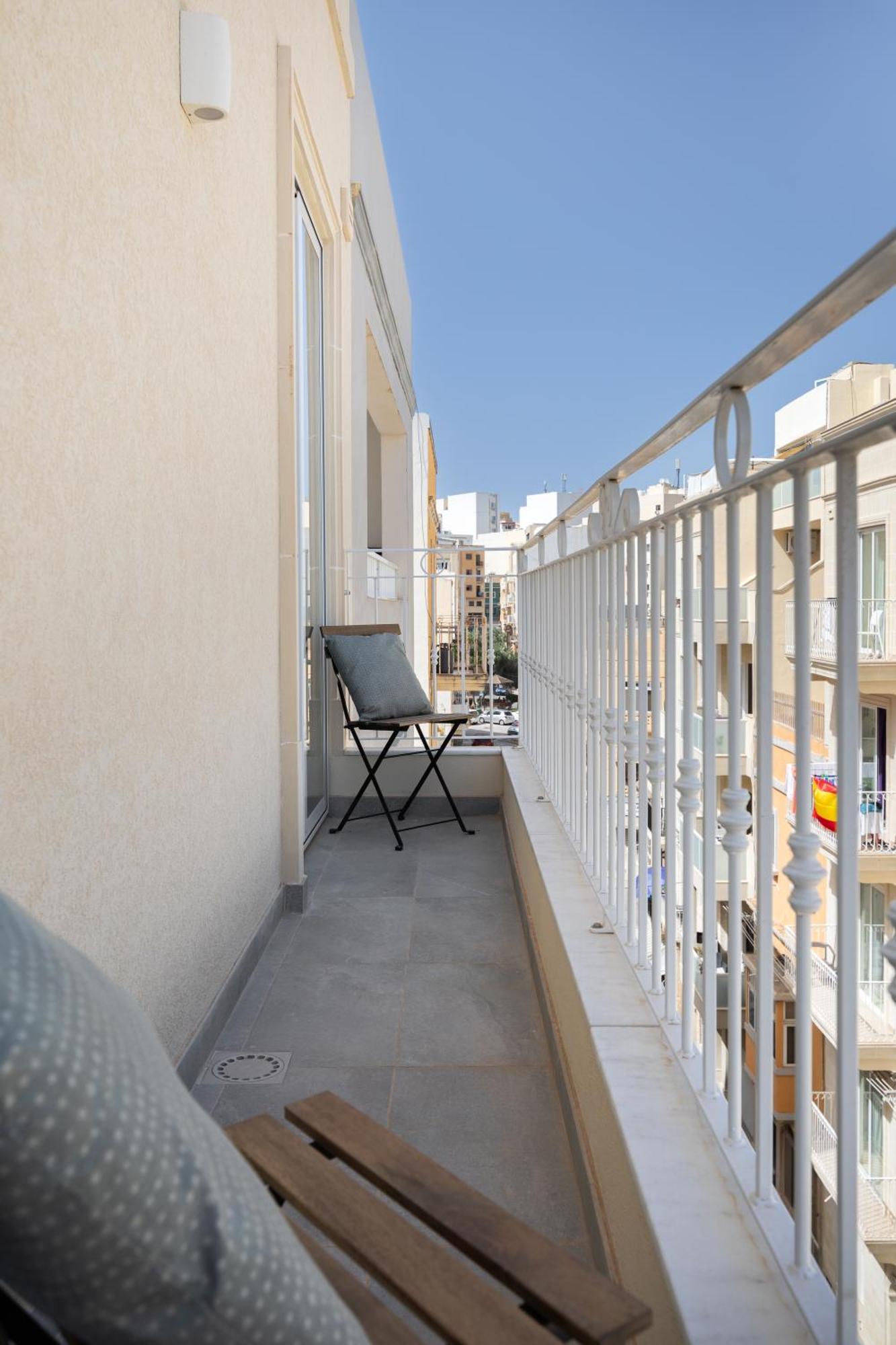 Edka Suites - Modern Sunlit 2Bd Apartments With Balconies - Close To Sliema Promenade, St Julian'S & St Georges Bay Gżira Kültér fotó