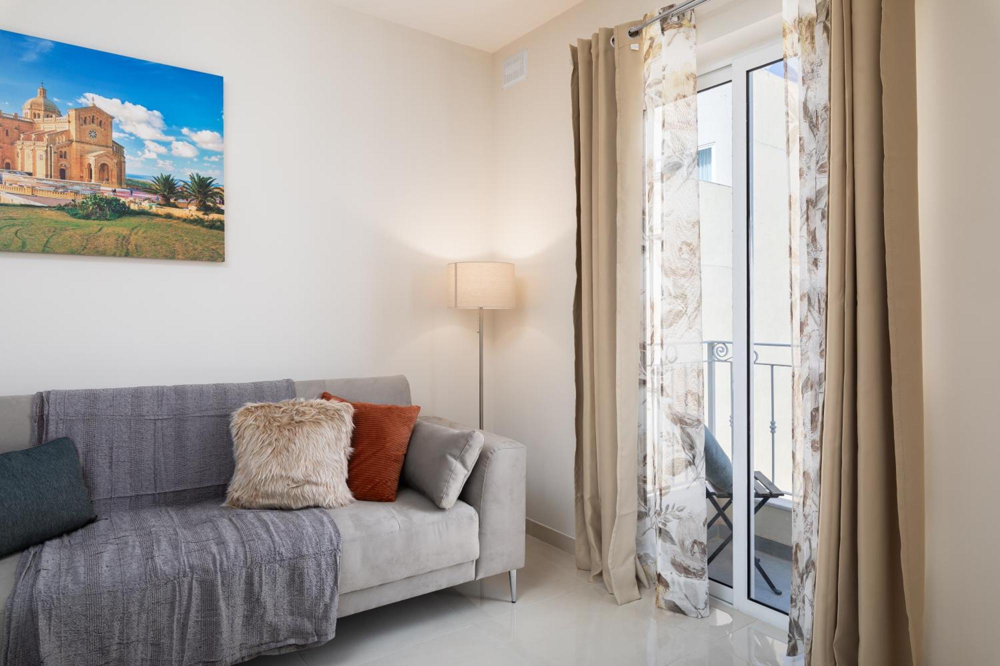 Edka Suites - Modern Sunlit 2Bd Apartments With Balconies - Close To Sliema Promenade, St Julian'S & St Georges Bay Gżira Kültér fotó