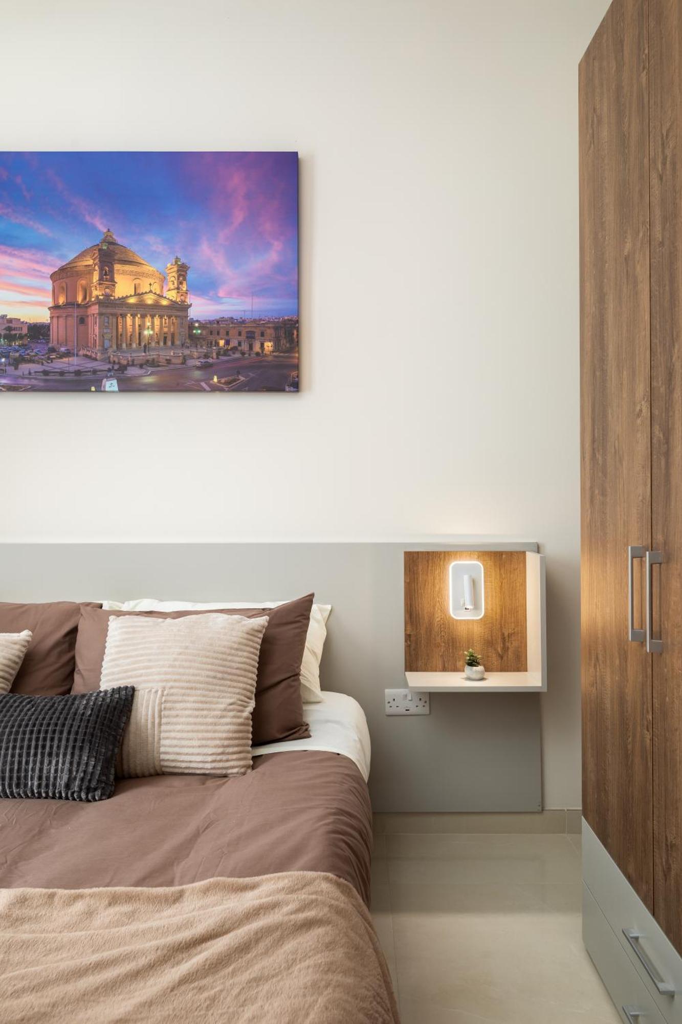 Edka Suites - Modern Sunlit 2Bd Apartments With Balconies - Close To Sliema Promenade, St Julian'S & St Georges Bay Gżira Kültér fotó