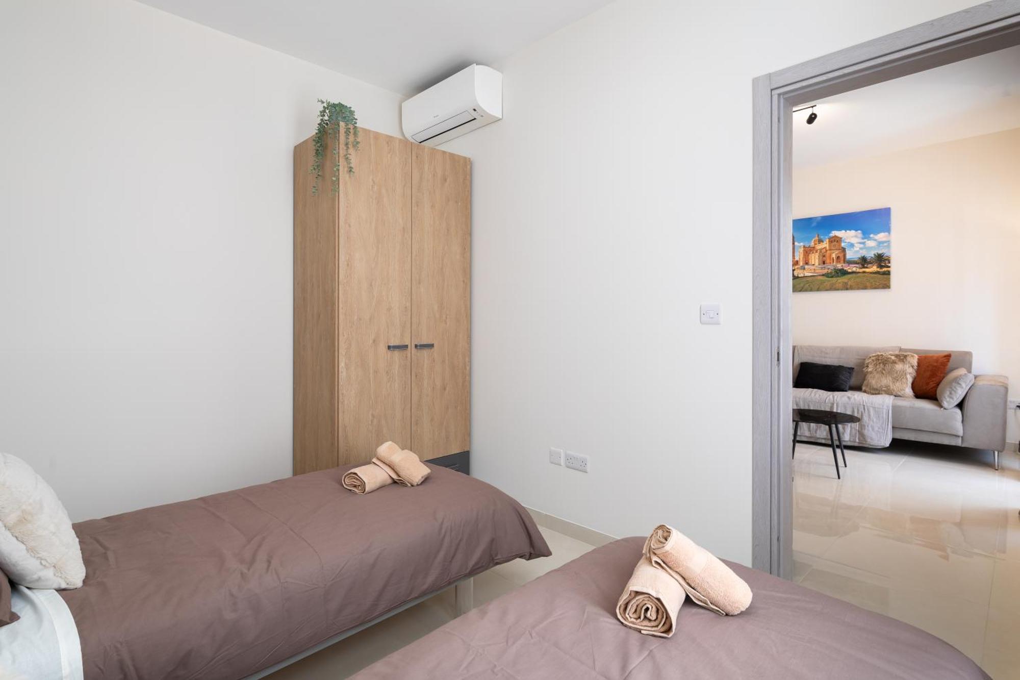 Edka Suites - Modern Sunlit 2Bd Apartments With Balconies - Close To Sliema Promenade, St Julian'S & St Georges Bay Gżira Kültér fotó