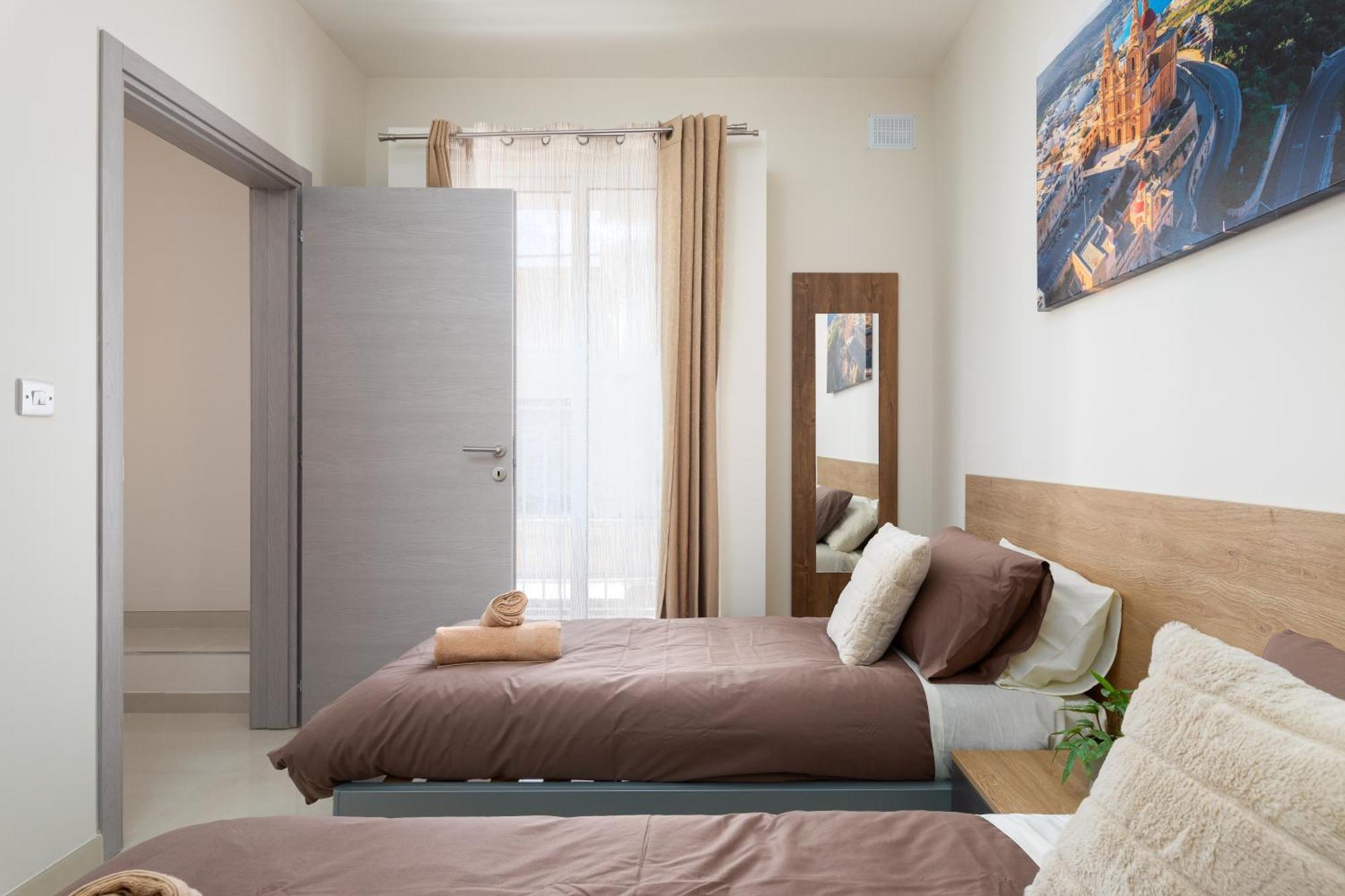 Edka Suites - Modern Sunlit 2Bd Apartments With Balconies - Close To Sliema Promenade, St Julian'S & St Georges Bay Gżira Kültér fotó