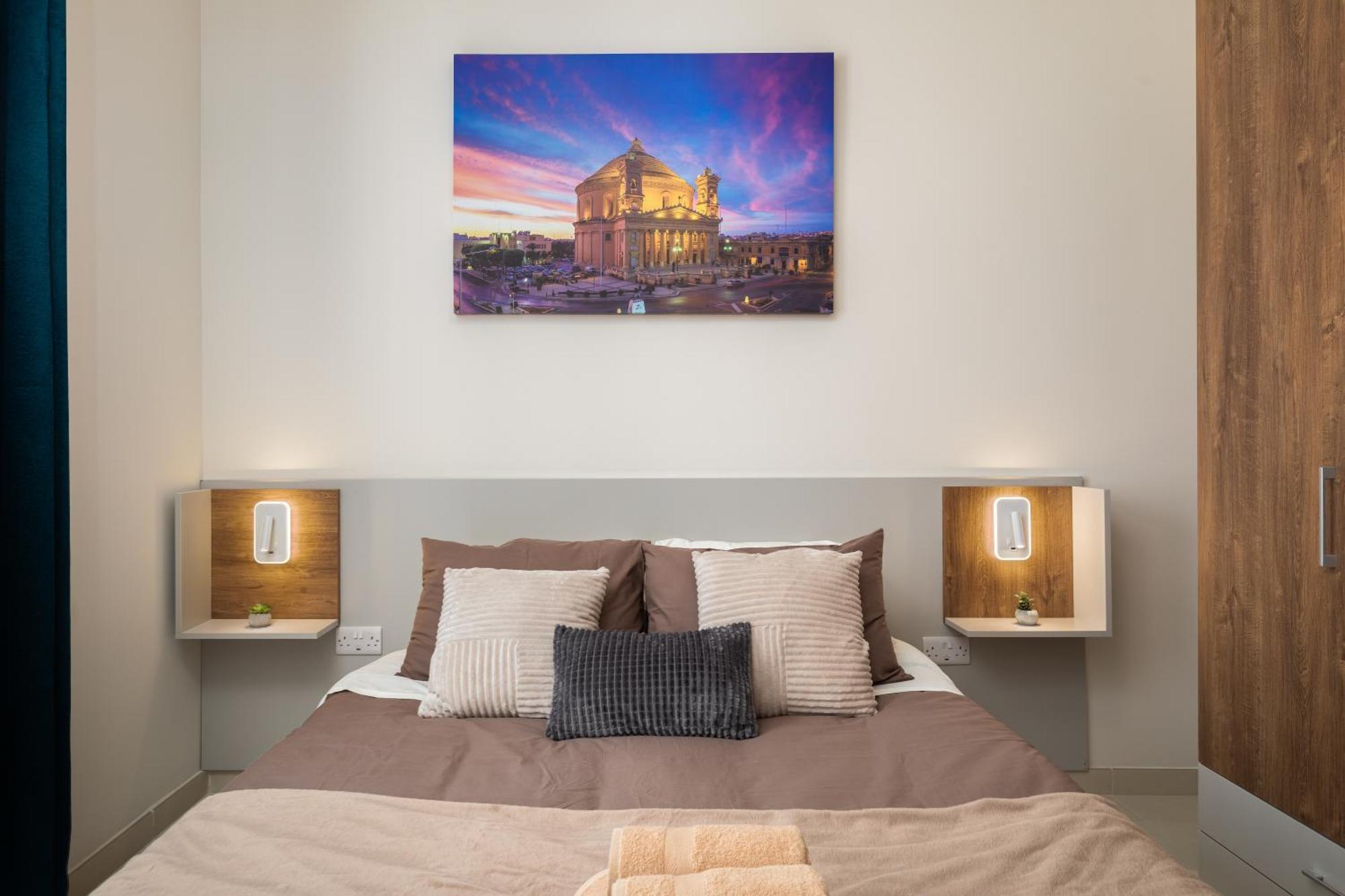 Edka Suites - Modern Sunlit 2Bd Apartments With Balconies - Close To Sliema Promenade, St Julian'S & St Georges Bay Gżira Kültér fotó