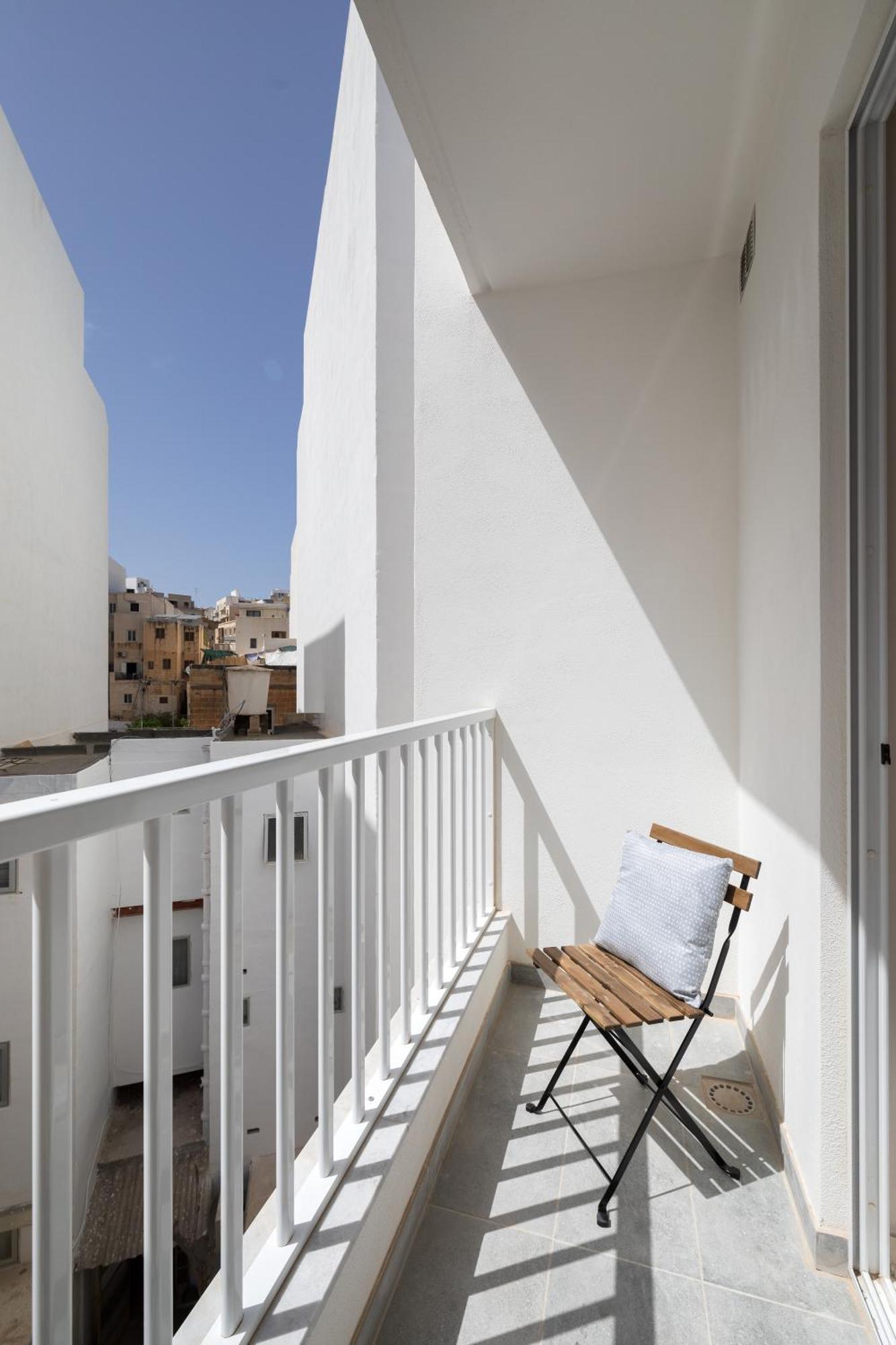 Edka Suites - Modern Sunlit 2Bd Apartments With Balconies - Close To Sliema Promenade, St Julian'S & St Georges Bay Gżira Kültér fotó